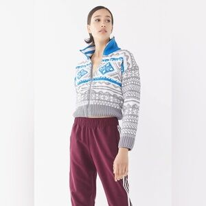 Urban Outfitters Blue and Gray Textured Scout Shrunken Zip-Up Sweater Size S